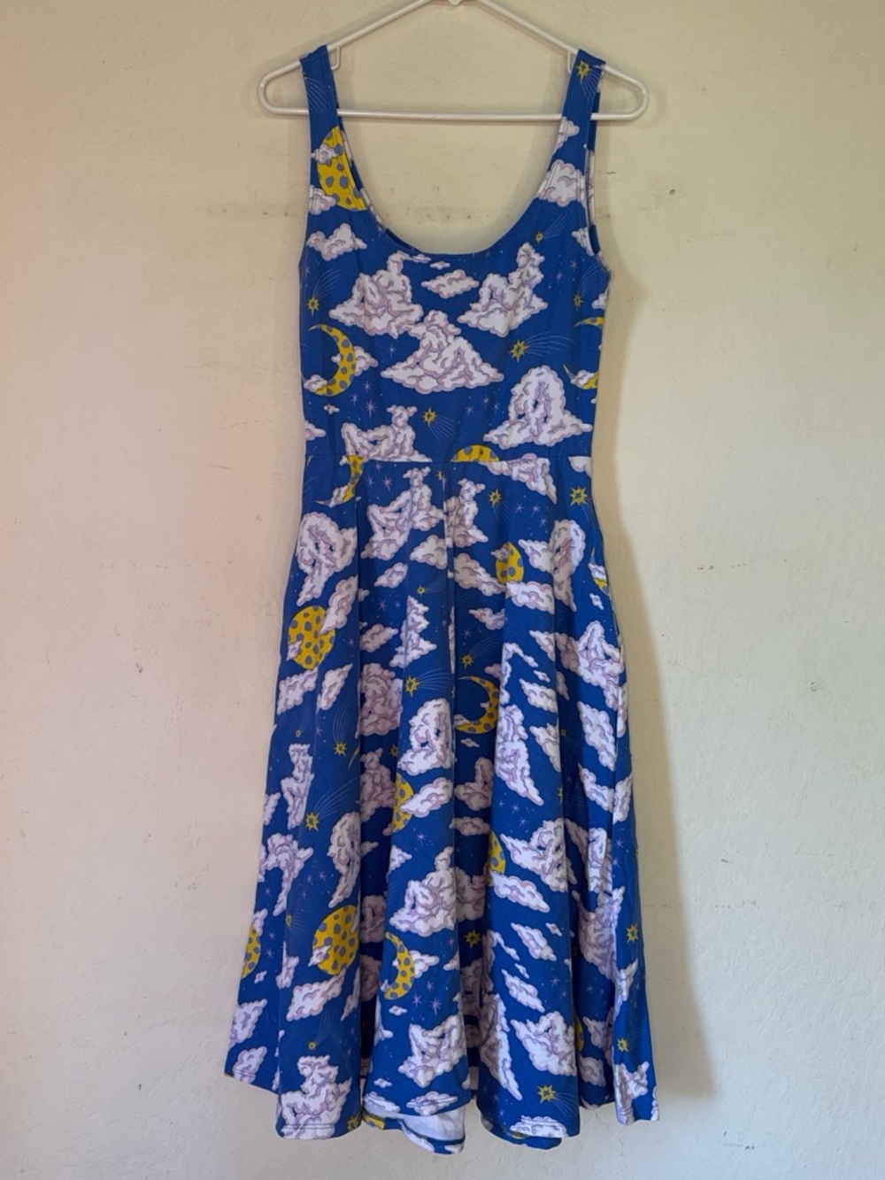 NOOWORKS Vacation Dress in Cloud People - Picture 2 of 7